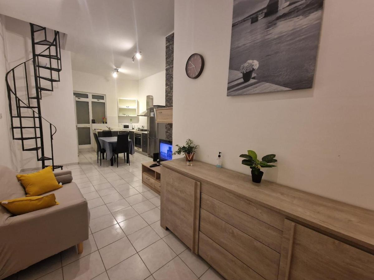 Balesa Property - Modern Duplex House In Central 슬리에마 외부 사진